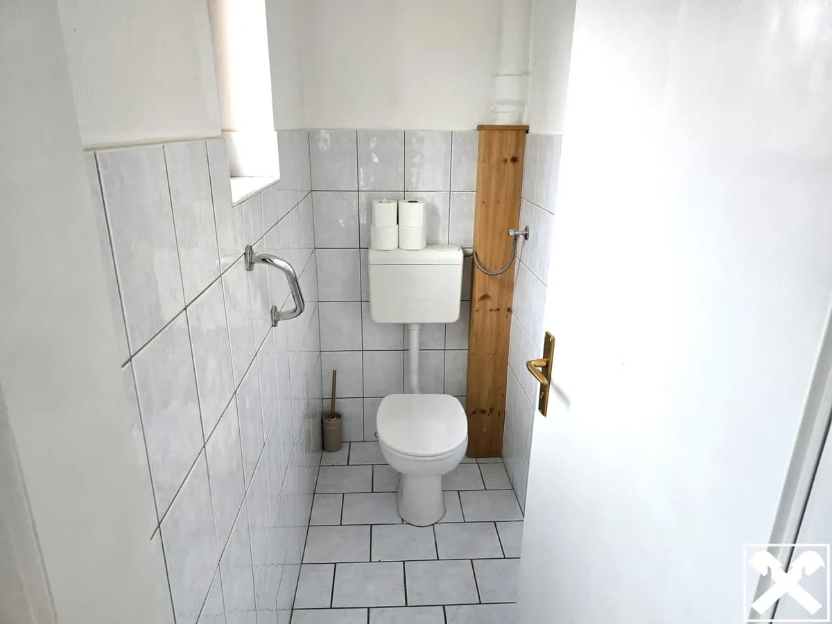 5-Zimmer-Haus kaufen in Klagenfurt Land – 159 m², € 230.000 – Bild 20 von 21
