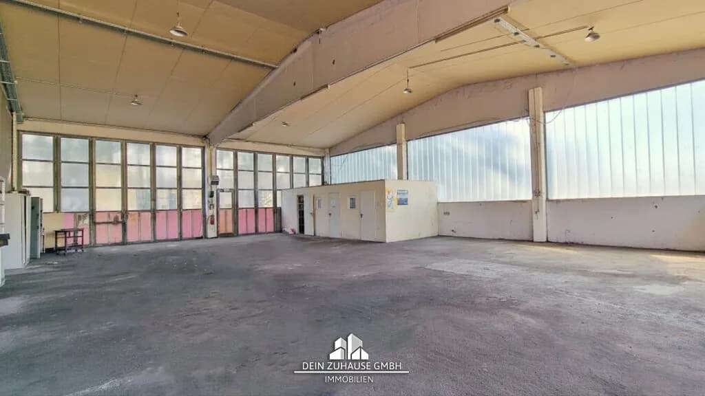 Gewerbeimmobilie mieten in Vöcklabruck – 1 570 m², € 2.115 – Bild 2 von 10