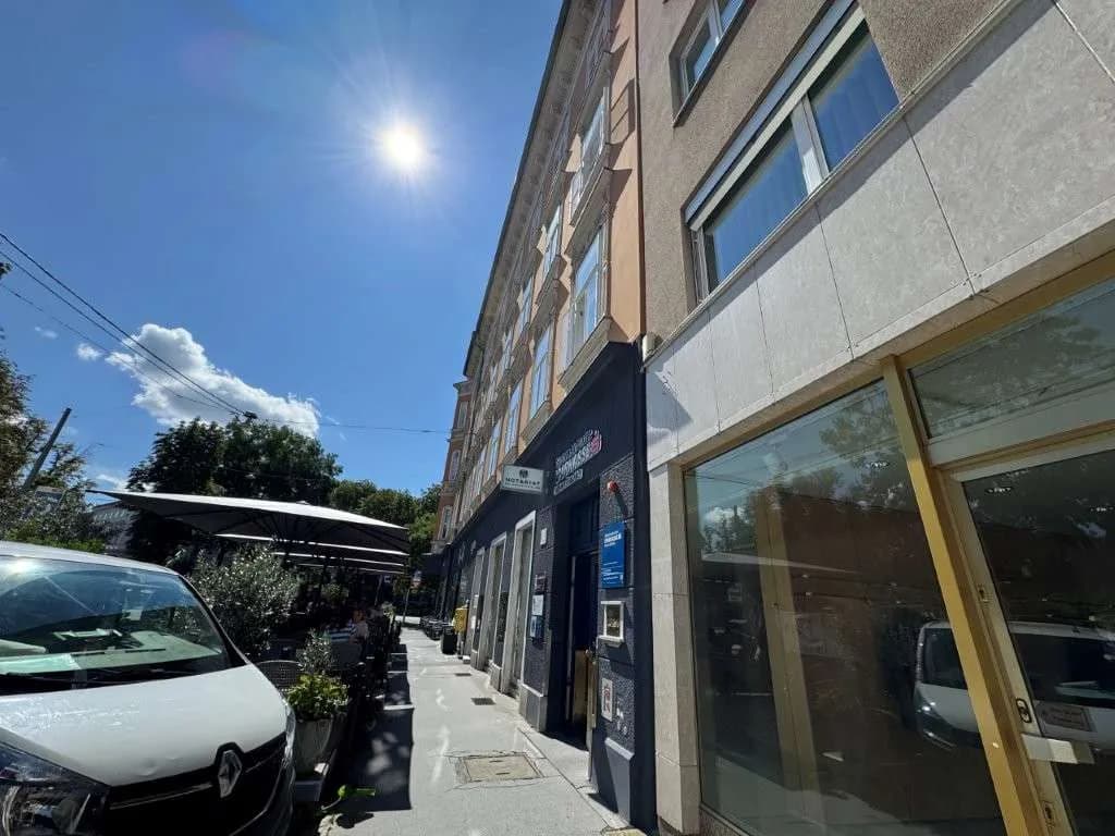 15-Zimmer-Gewerbeimmobilie mieten in Graz – 452 m², € 11 – Bild 2 von 26