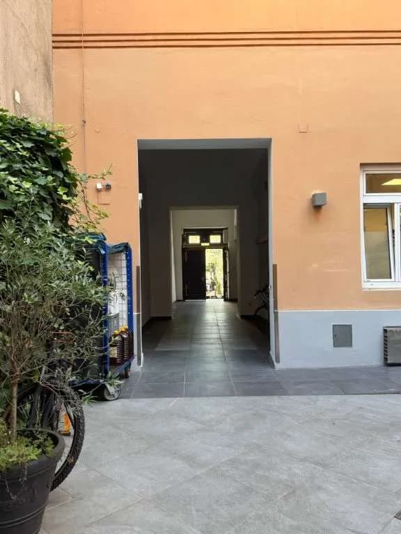15-Zimmer-Gewerbeimmobilie mieten in Graz – 452 m², € 11 – Bild 4 von 26
