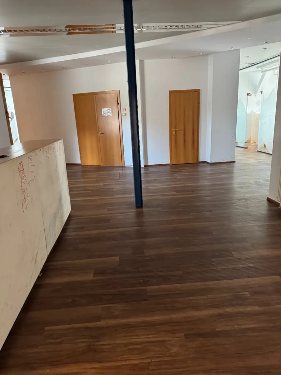 15-Zimmer-Gewerbeimmobilie mieten in Graz – 452 m², € 11 – Bild 8 von 26