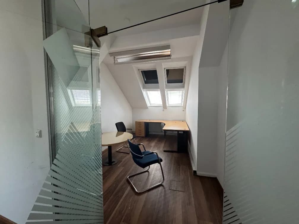 15-Zimmer-Gewerbeimmobilie mieten in Graz – 452 m², € 11 – Bild 17 von 26