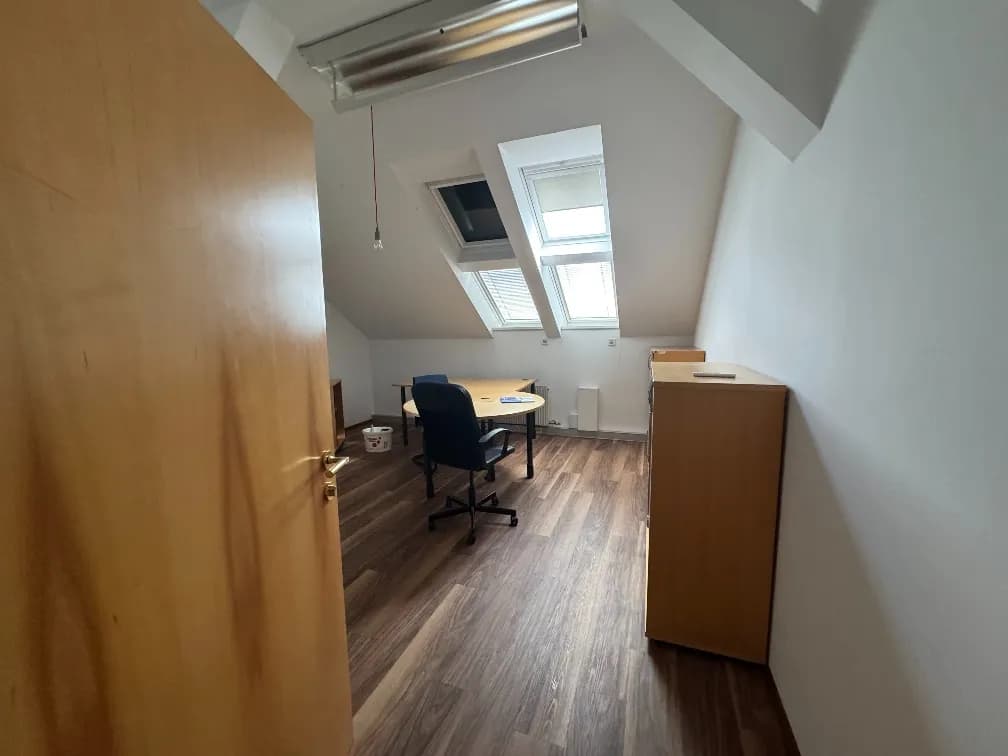 15-Zimmer-Gewerbeimmobilie mieten in Graz – 452 m², € 11 – Bild 20 von 26