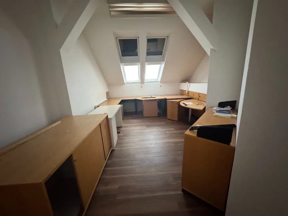 15-Zimmer-Gewerbeimmobilie mieten in Graz – 452 m², € 11 – Bild 21 von 26