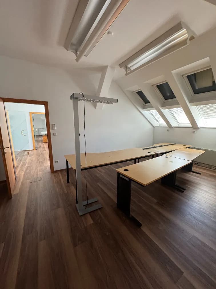 15-Zimmer-Gewerbeimmobilie mieten in Graz – 452 m², € 11 – Bild 22 von 26