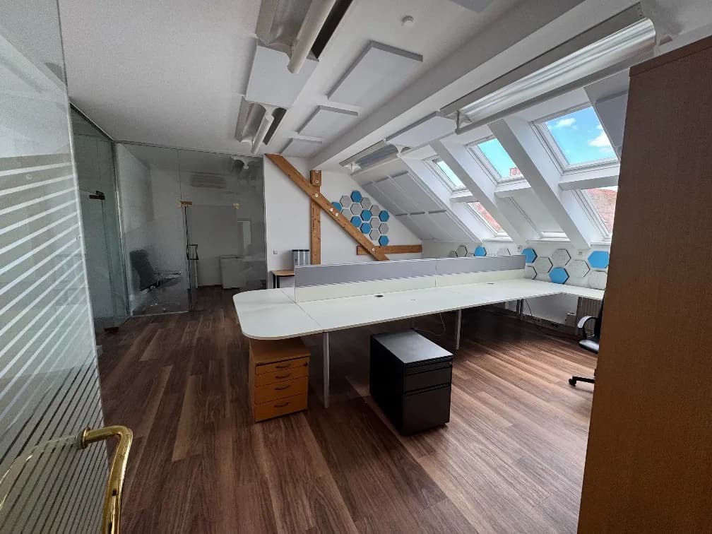 15-Zimmer-Gewerbeimmobilie mieten in Graz – 452 m², € 11 – Bild 25 von 26