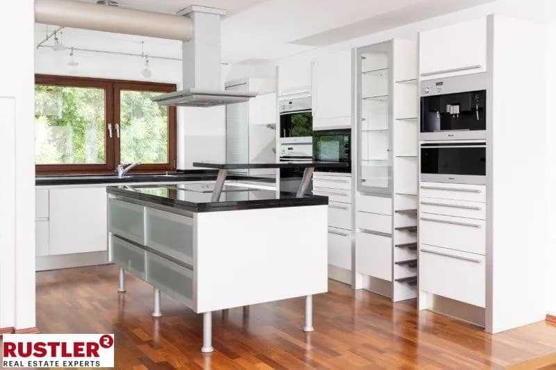 6-Zimmer-Wohnung kaufen in Innsbruck – 242,5 m², € 1.655.000 – Bild 2 von 19