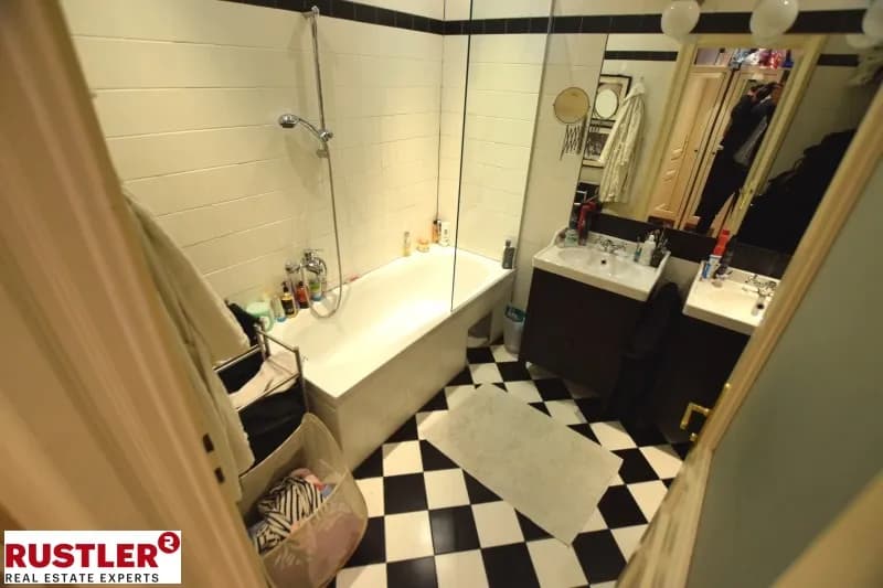 6-Zimmer-Wohnung mieten in Wien – 200 m², € 3.126 – Bild 8 von 19