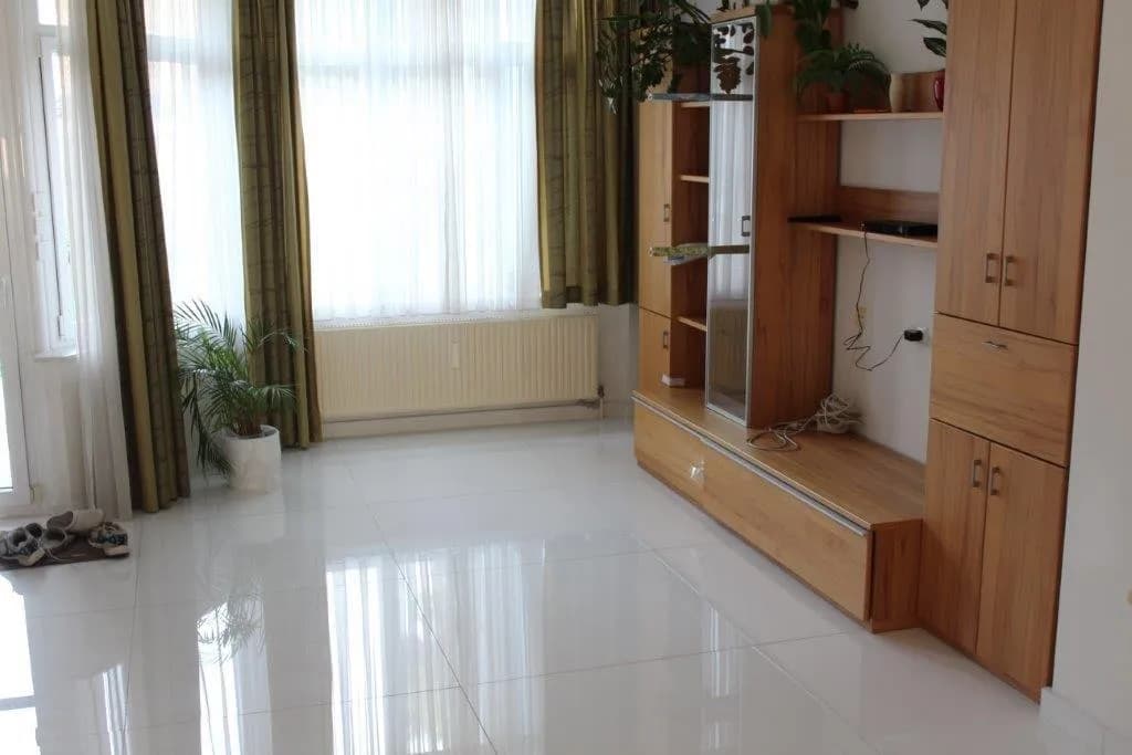5-Zimmer-Haus mieten in Wien – 126 m², € 2.200 – Bild 8 von 20