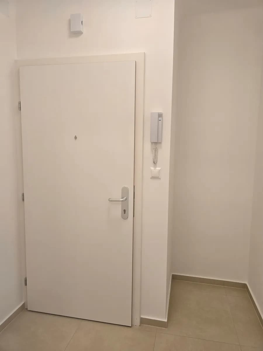 2-Zimmer-Wohnung mieten in Baden – 50 m², € 940 – Bild 8 von 10
