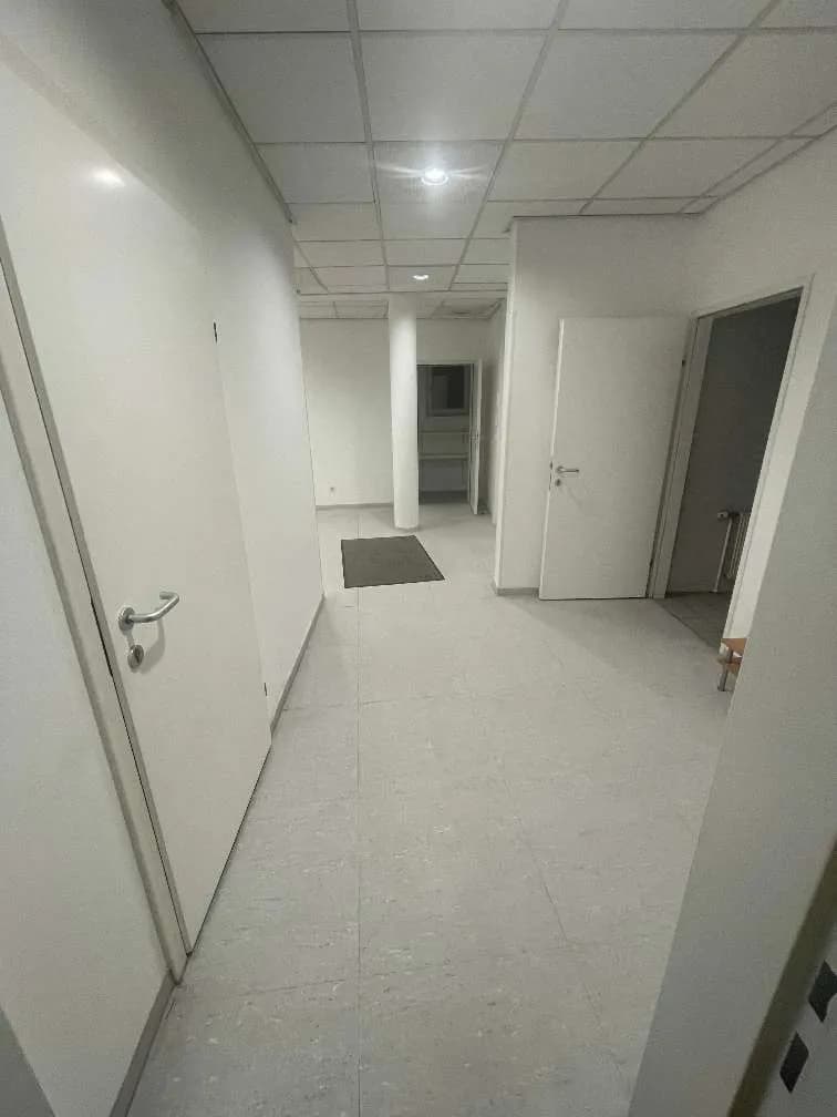 5-Zimmer-Gewerbeimmobilie mieten in Sankt Pölten – 220 m², € 8 – Bild 5 von 24