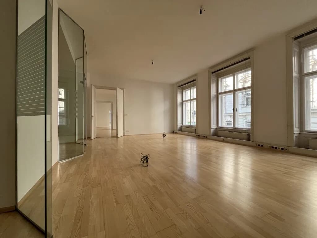 4-Zimmer-Gewerbeimmobilie mieten in Wien – 178 m², € 4.083 – Bild 1 von 12