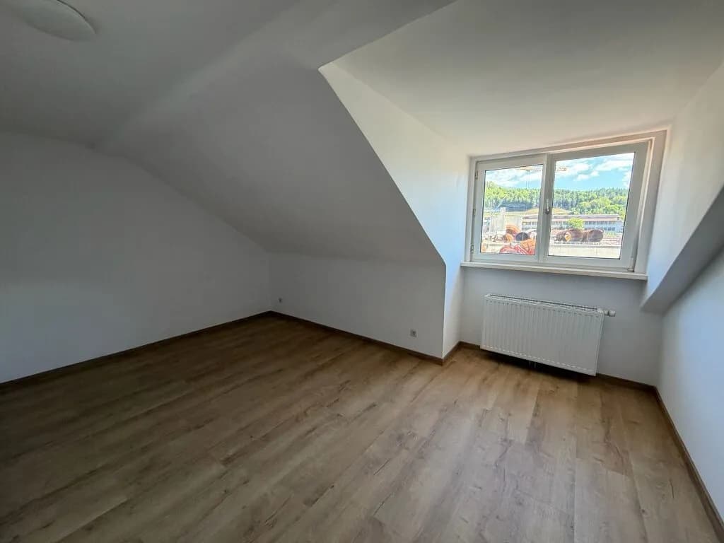 Wohnung mieten in Leoben – 46 m², € 369 – Bild 2 von 3