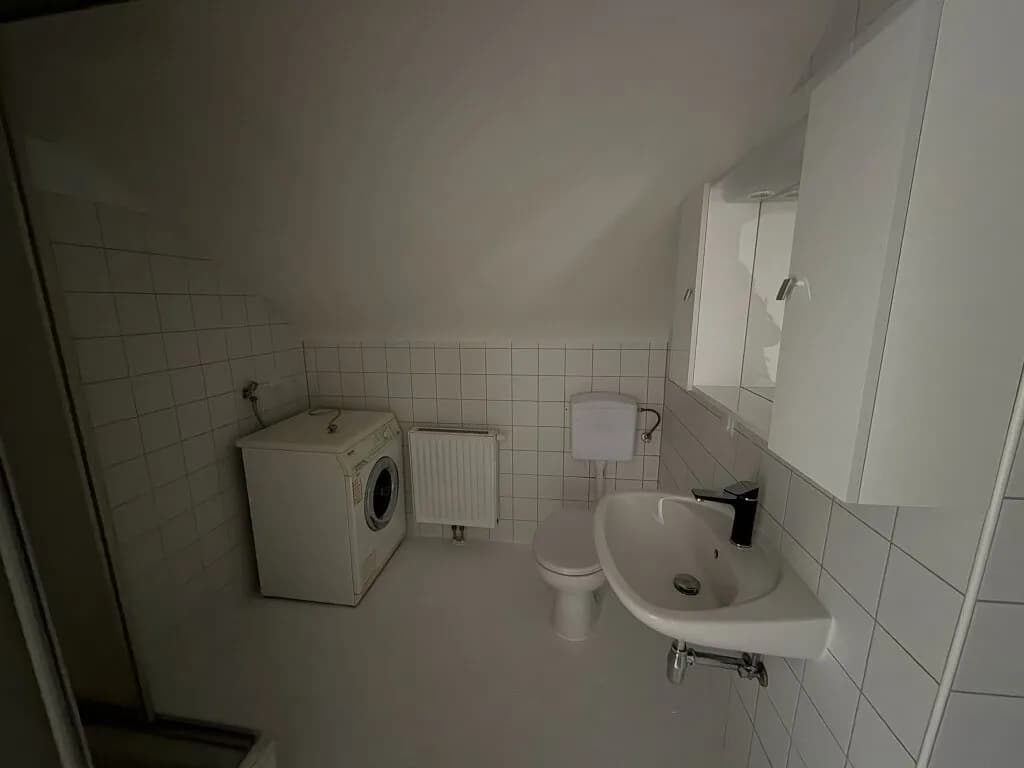Wohnung mieten in Leoben – 46 m², € 369 – Bild 3 von 3