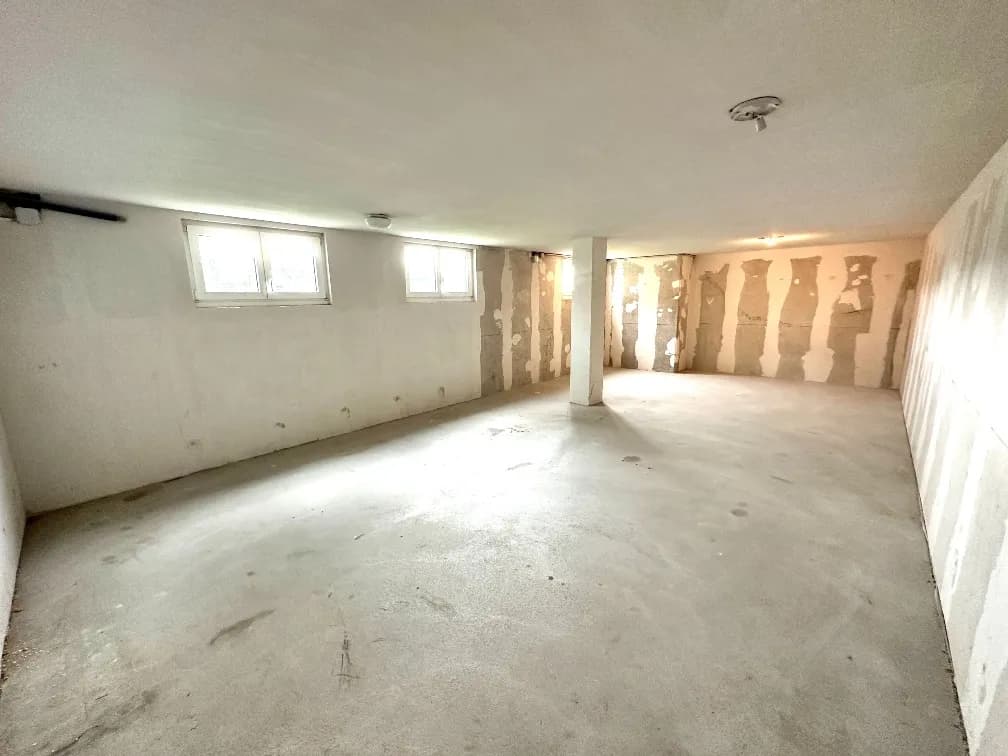1-Zimmer-Gewerbeimmobilie kaufen in Amstetten – 45 m², € 35.180