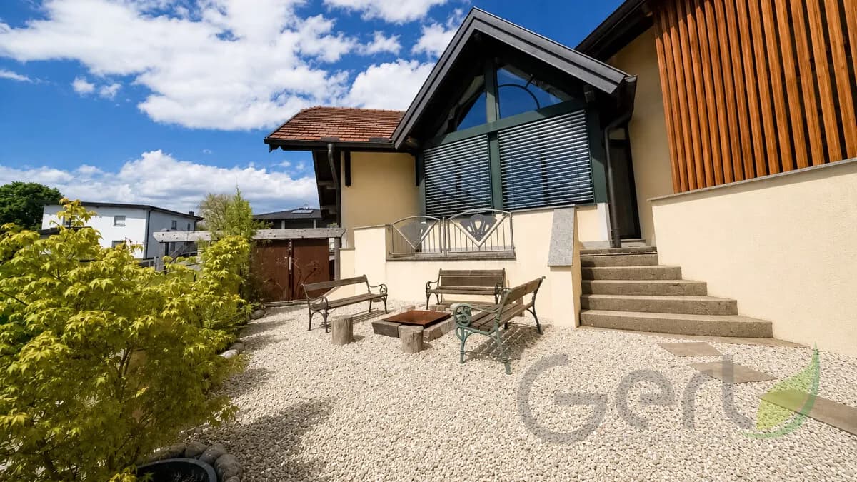7-Zimmer-Haus kaufen in Vöcklabruck – 200 m², € 980.000 – Bild 17 von 21
