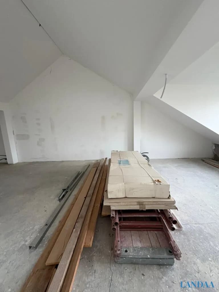 4-Zimmer-Wohnung kaufen in Baden – 146,66 m², € 180.000 – Bild 5 von 9