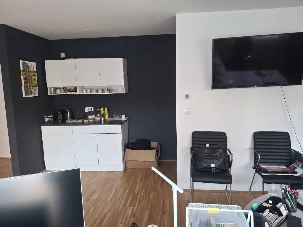 1-Zimmer-Gewerbeimmobilie mieten in Wien – 36 m², € 518 – Bild 8 von 8