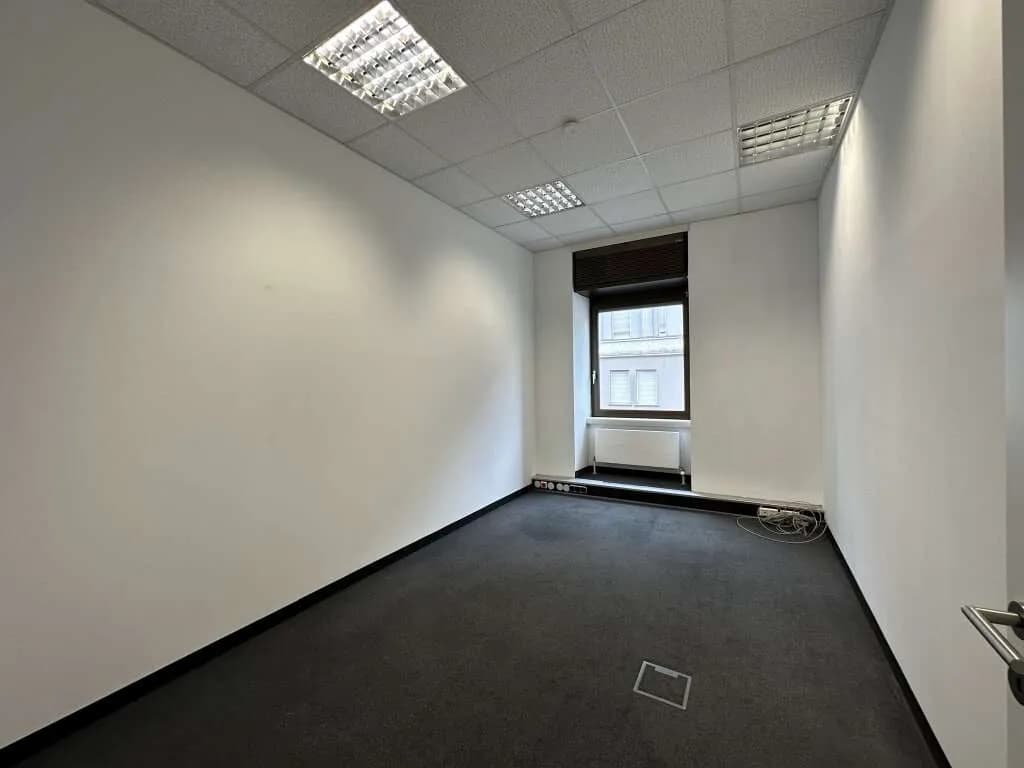 11-Zimmer-Gewerbeimmobilie mieten in Graz – 380 m², € 5.320 – Bild 6 von 16