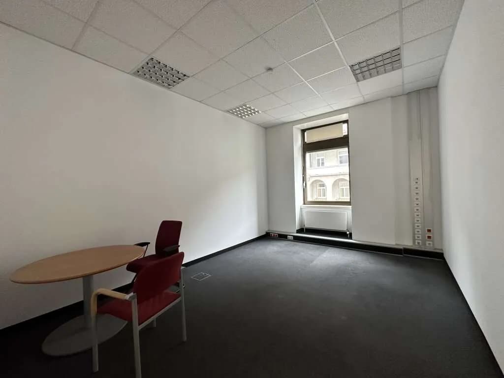 11-Zimmer-Gewerbeimmobilie mieten in Graz – 380 m², € 5.320 – Bild 9 von 16