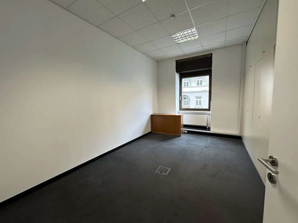 11-Zimmer-Gewerbeimmobilie mieten in Graz – 380 m², € 5.320 – Bild 11 von 16
