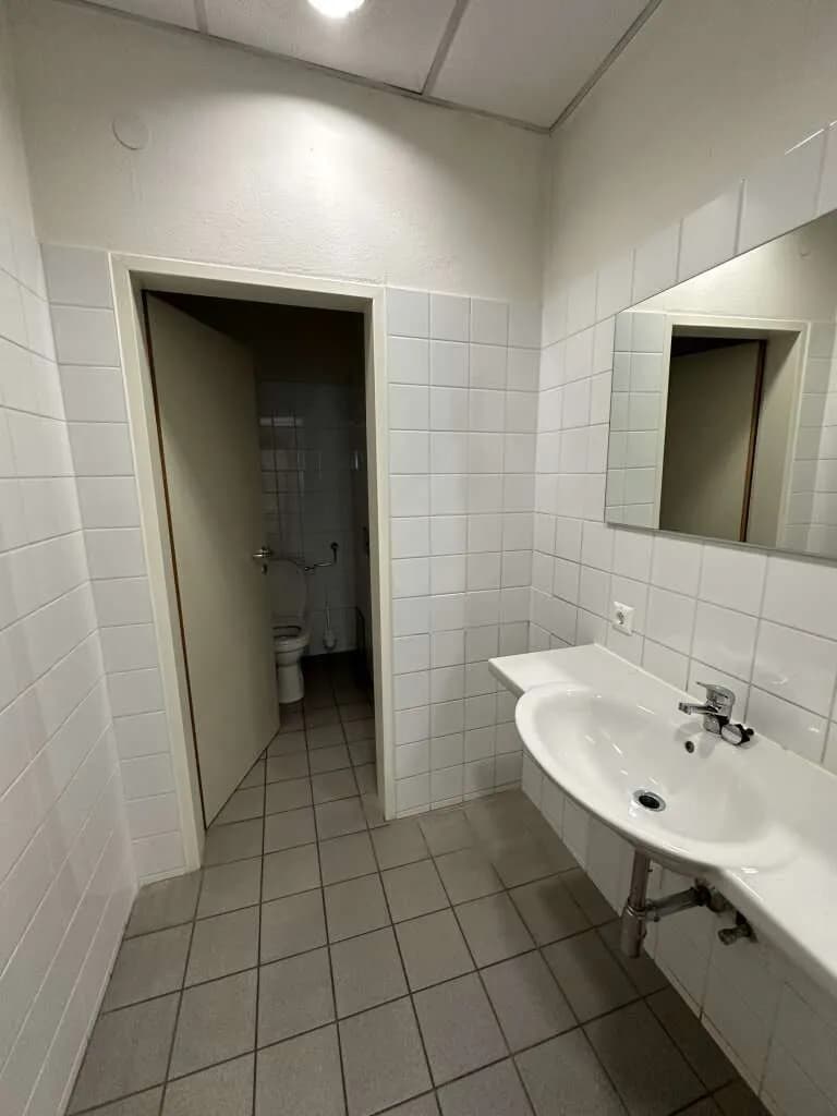 11-Zimmer-Gewerbeimmobilie mieten in Graz – 380 m², € 5.320 – Bild 14 von 16