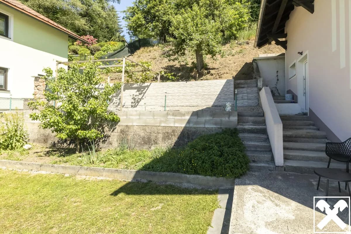 5-Zimmer-Haus kaufen in Vöcklabruck – 120 m², € 355.000 – Bild 3 von 22