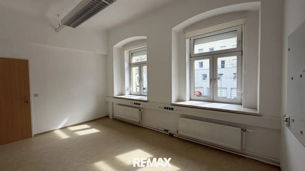 Gewerbeimmobilie mieten in Sankt Pölten – 351 m², € 4.571 – Bild 2 von 36
