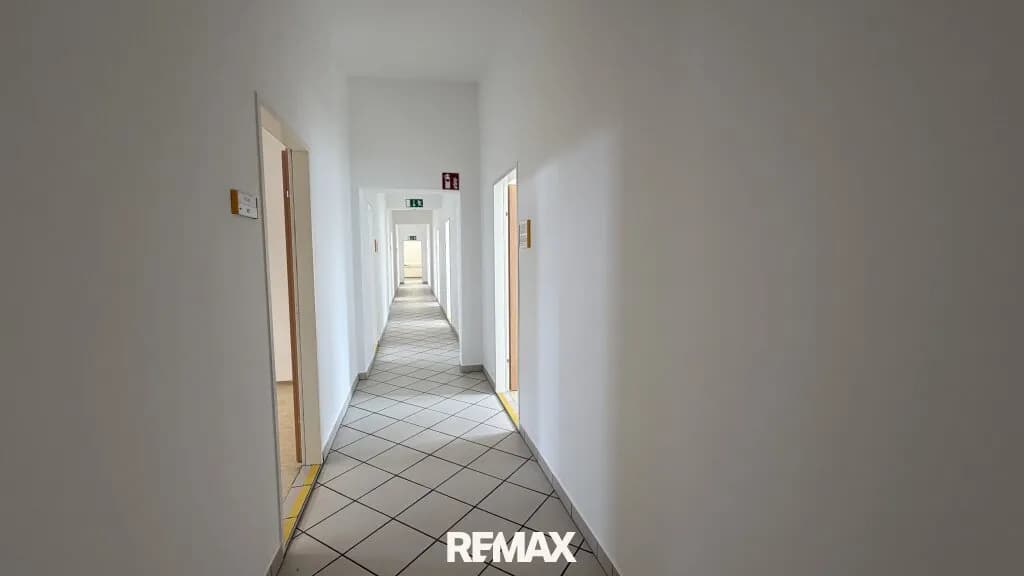 Gewerbeimmobilie mieten in Sankt Pölten – 351 m², € 4.571 – Bild 10 von 36