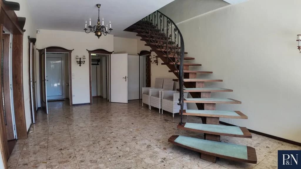 6-Zimmer-Haus mieten in Mödling – 390 m², € 2.500 – Bild 7 von 30
