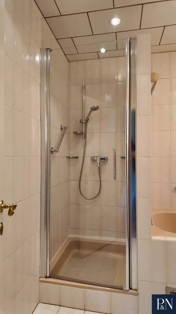 6-Zimmer-Haus mieten in Mödling – 390 m², € 2.500 – Bild 20 von 30
