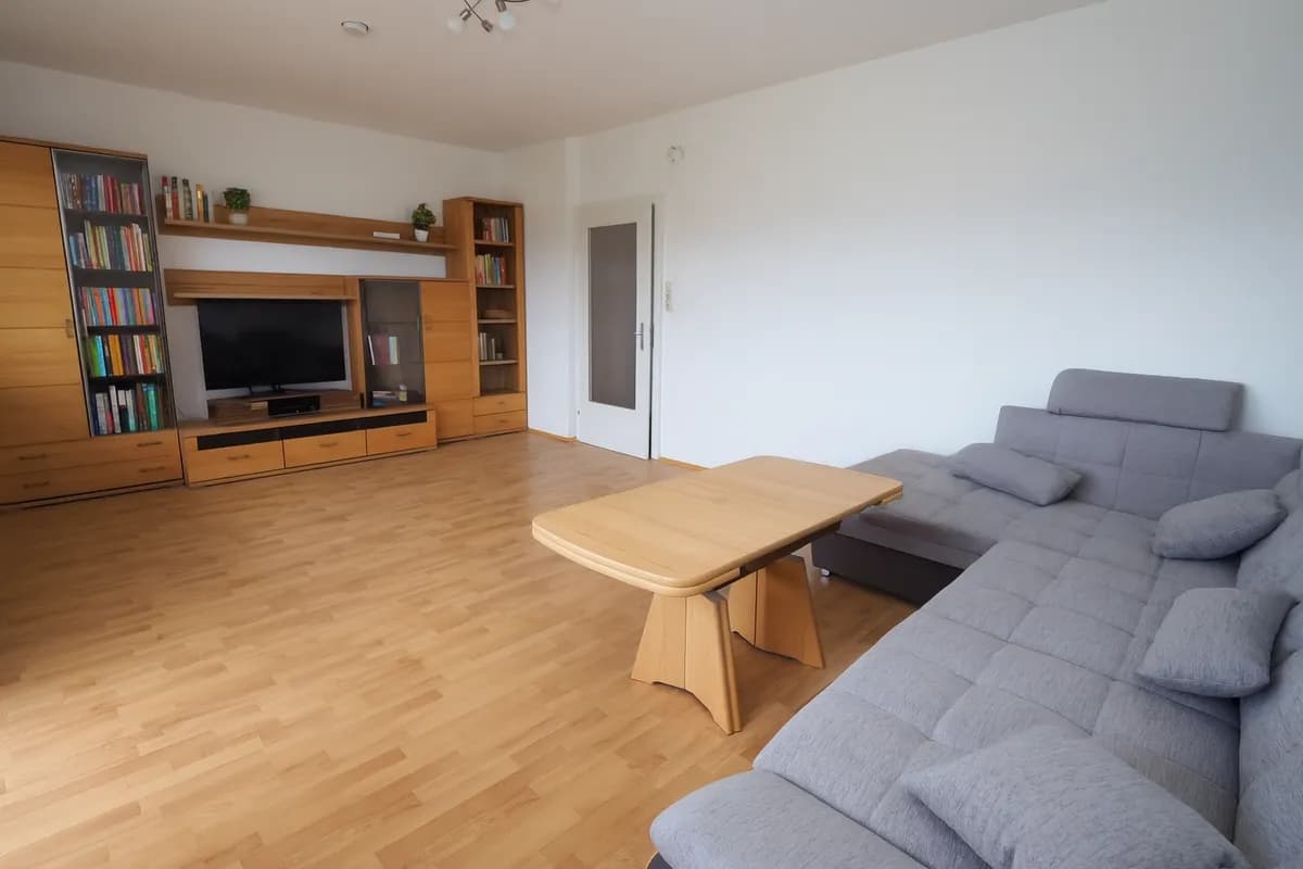 2-Zimmer-Wohnung kaufen in Vöcklabruck – 61 m², € 170.000 – Bild 2 von 5