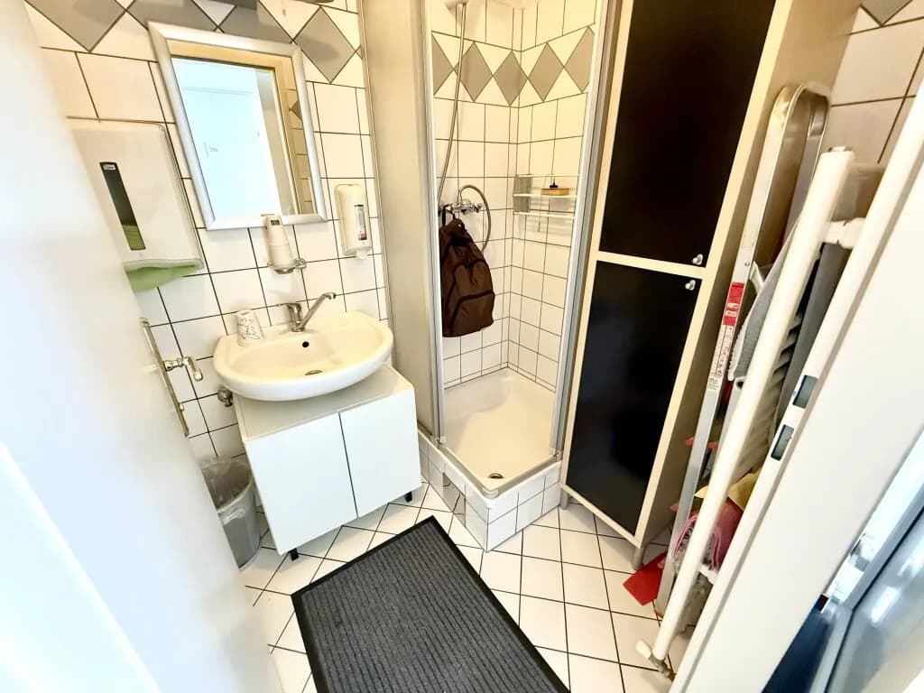 3-Zimmer-Gewerbeimmobilie mieten in Wien – 77 m², € 833 – Bild 16 von 19