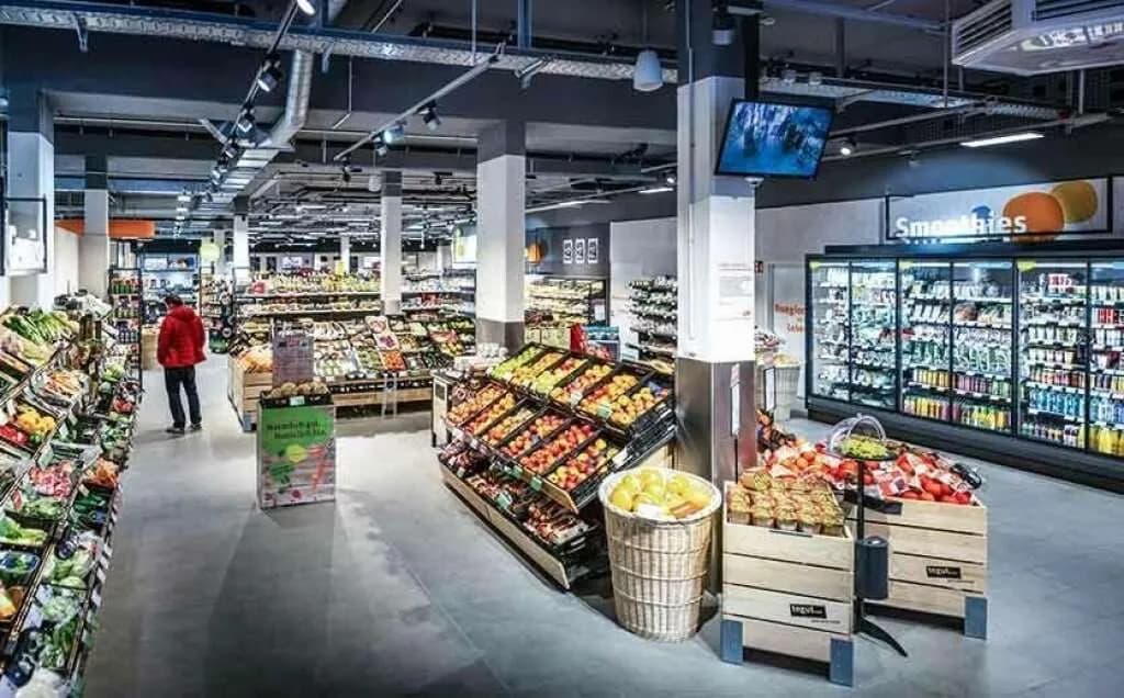 Gewerbeimmobilie mieten in Wien – 690 m², € 9.495