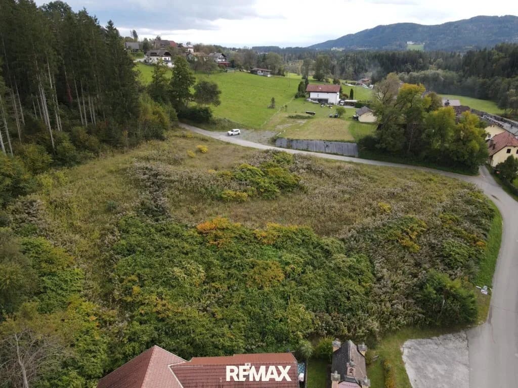 Immobilie kaufen in Feldkirchen – 6 125 m², € 735.000