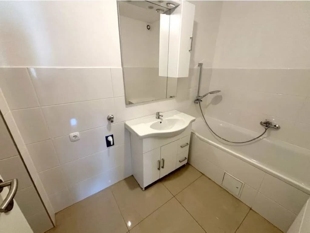 4-Zimmer-Wohnung mieten in Wiener Neustadt Land – 66 m², € 930 – Bild 8 von 11