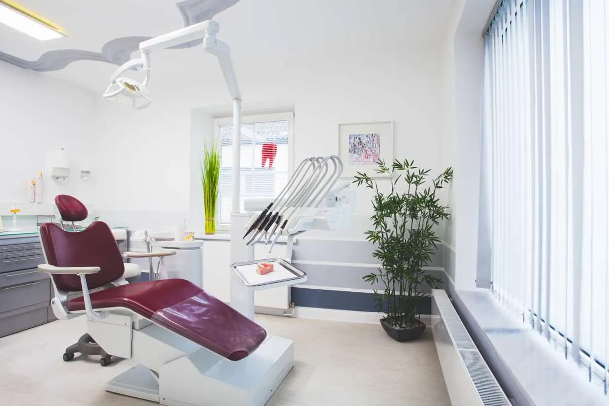Gewerbeimmobilie mieten in Baden – 119 m², € 1.300 – Bild 1 von 3