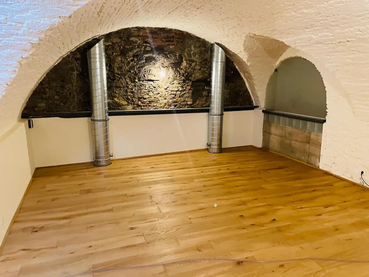 6-Zimmer-Gewerbeimmobilie mieten in Graz – 259 m², € 4.342 – Bild 3 von 7