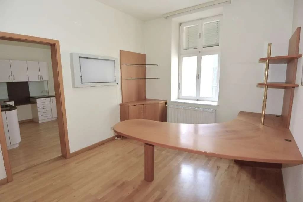 3-Zimmer-Gewerbeimmobilie mieten in Baden – 64 m², € 1.091 – Bild 3 von 8