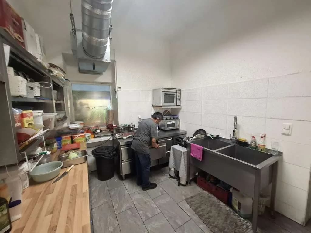 Gewerbeimmobilie mieten in Wien – 450 m², € 2.207 – Bild 6 von 25