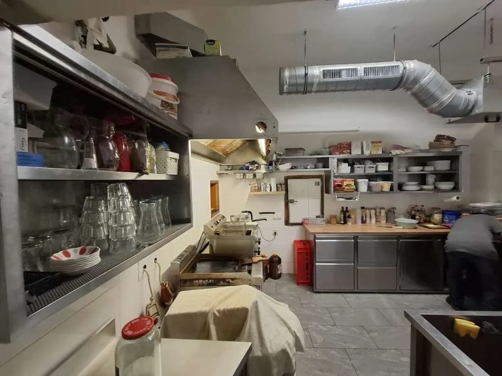 Gewerbeimmobilie mieten in Wien – 450 m², € 2.207 – Bild 9 von 25