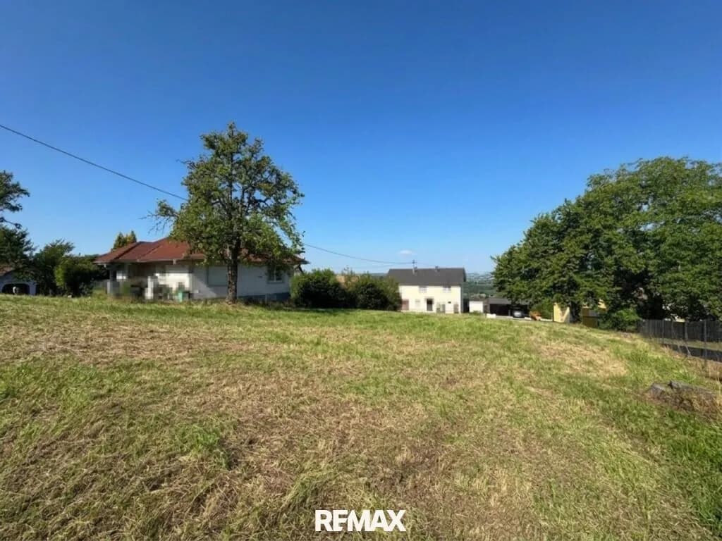 Grundstück kaufen in Eferding – 859 m², € 195.000