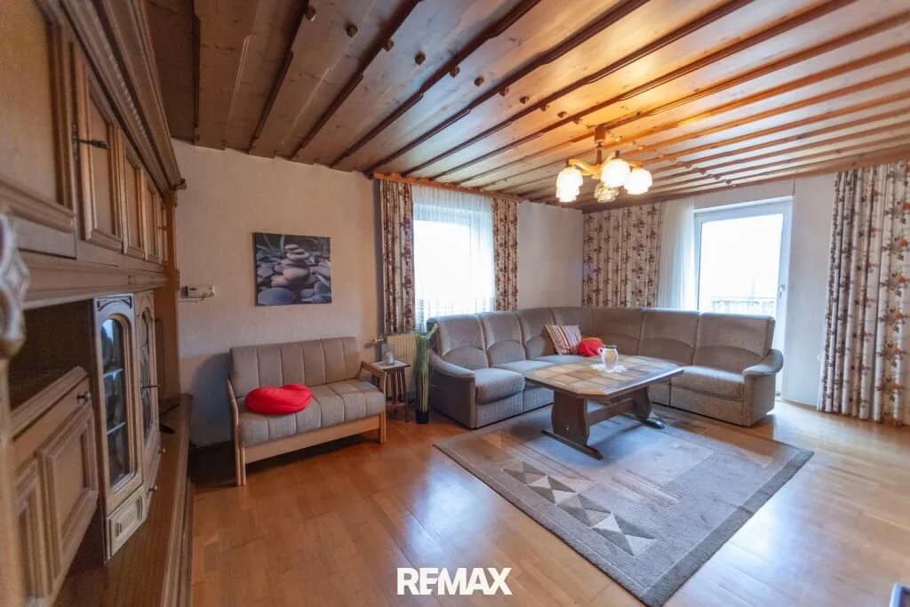 6-Zimmer-Gewerbeimmobilie kaufen in Rohrbach – 174 m², € 265.000 – Bild 3 von 18