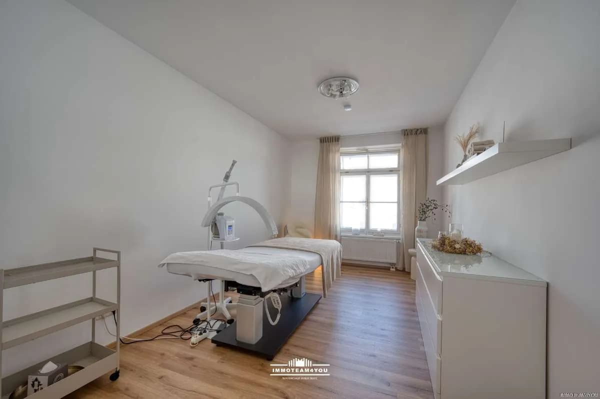 Gewerbeimmobilie kaufen in Vöcklabruck – 676 m², € 2.090.000 – Bild 22 von 36