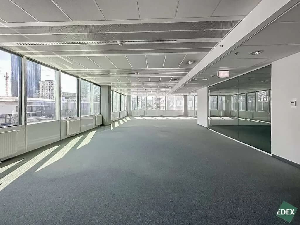 16-Zimmer-Gewerbeimmobilie mieten in Wien – 2 864 m², € 65.007 – Bild 16 von 27