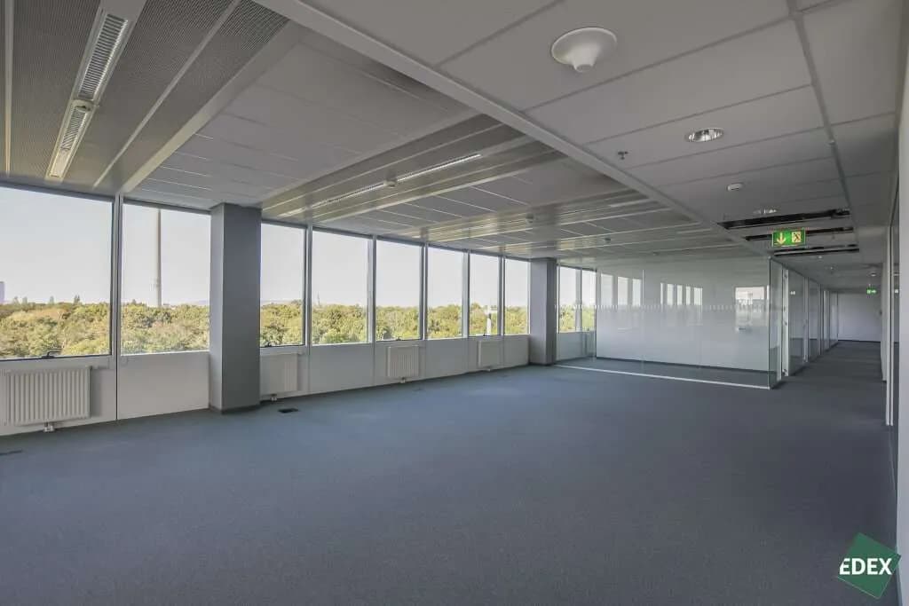 16-Zimmer-Gewerbeimmobilie mieten in Wien – 2 864 m², € 65.007 – Bild 19 von 27
