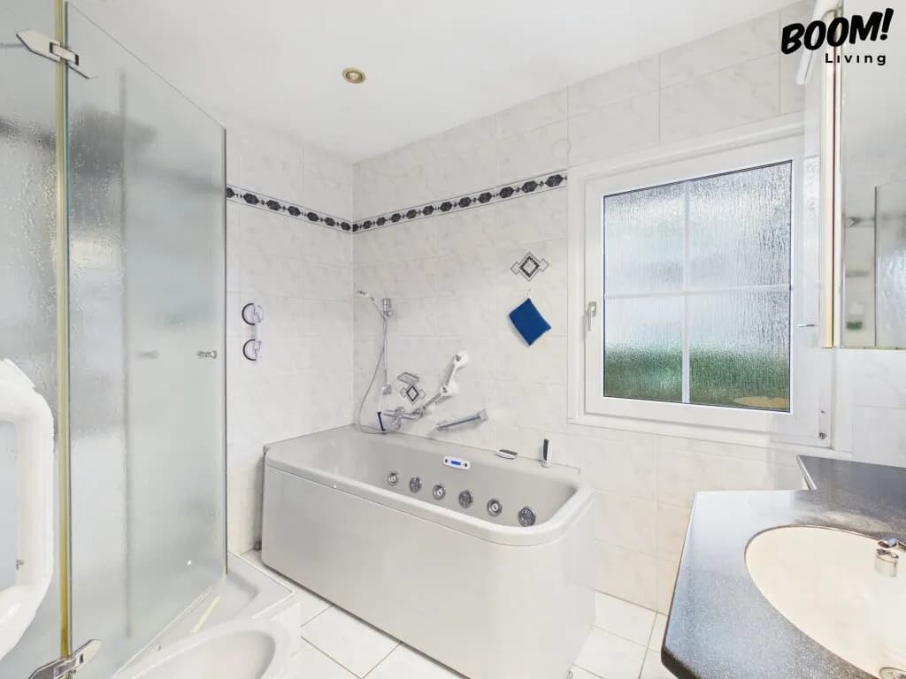 6-Zimmer-Immobilie kaufen in Baden – 336,26 m², € 1.100.000 – Bild 24 von 39
