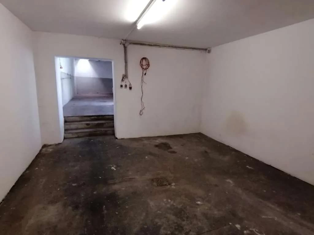 6-Zimmer-Gewerbeimmobilie mieten in Wien – 299 m², € 3.600 – Bild 7 von 22