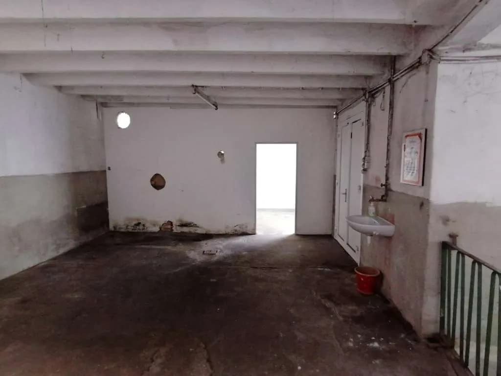 6-Zimmer-Gewerbeimmobilie mieten in Wien – 299 m², € 3.600 – Bild 9 von 22