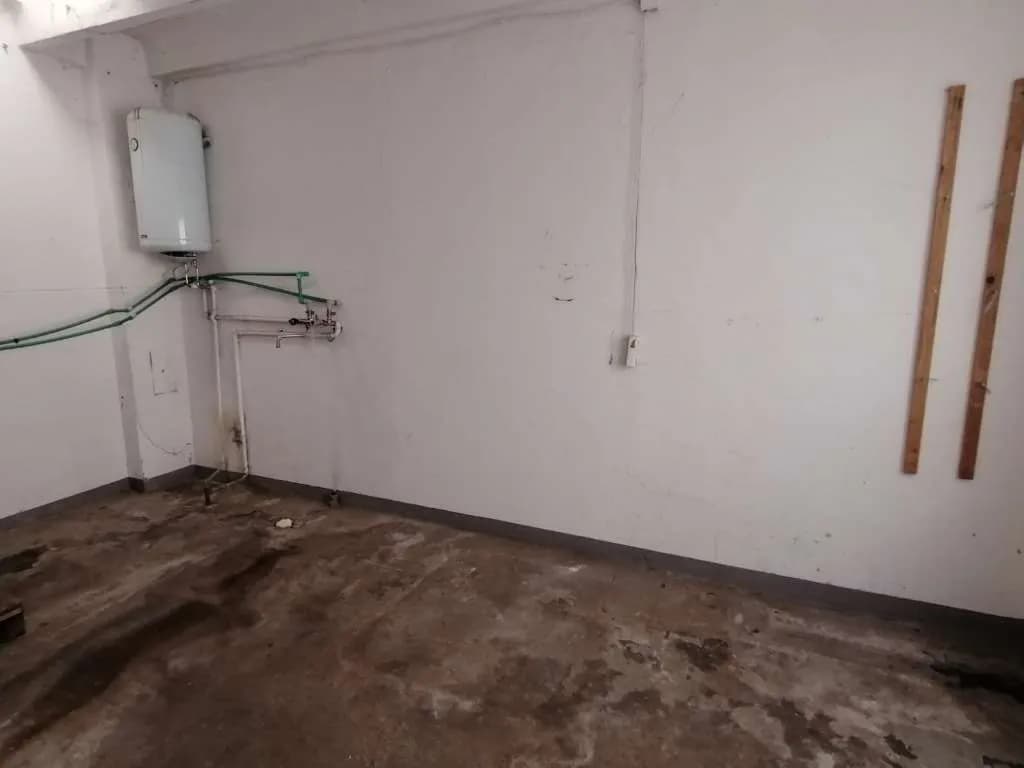 6-Zimmer-Gewerbeimmobilie mieten in Wien – 299 m², € 3.600 – Bild 12 von 22